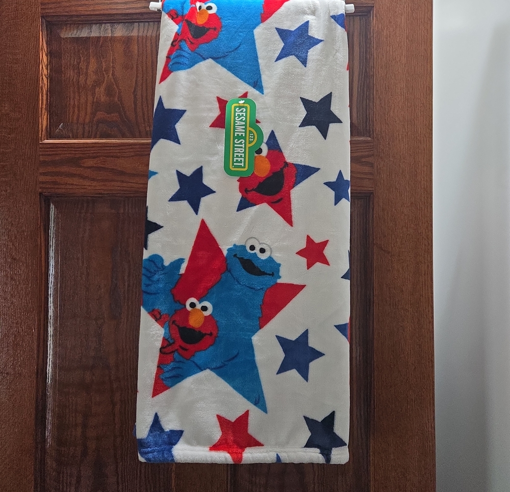 Sesame Street Blue White Red Star Elmo & Cookie Monster Throw/Blanket
